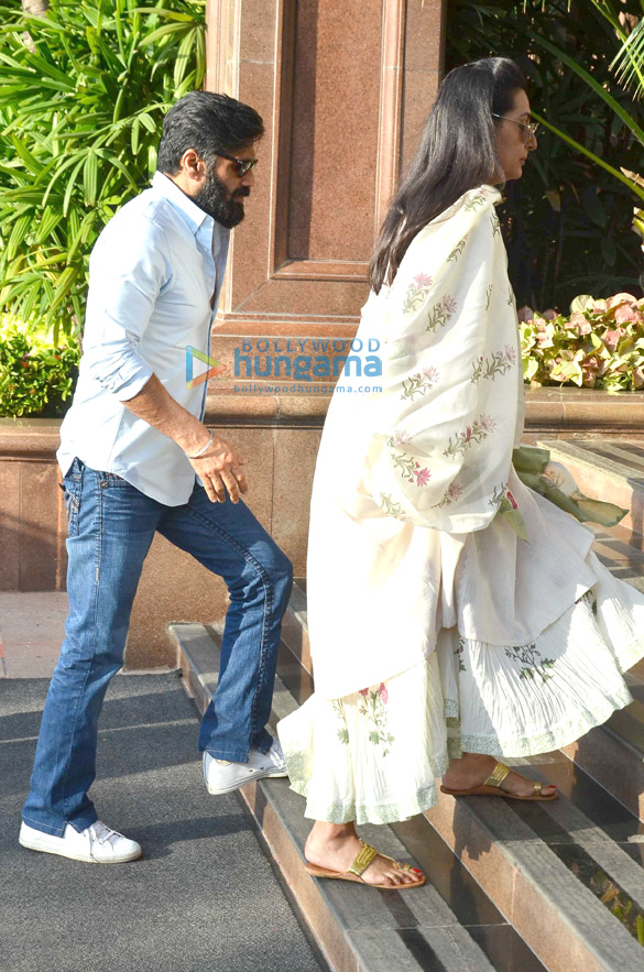aishwaryas fathers prayer meet 37