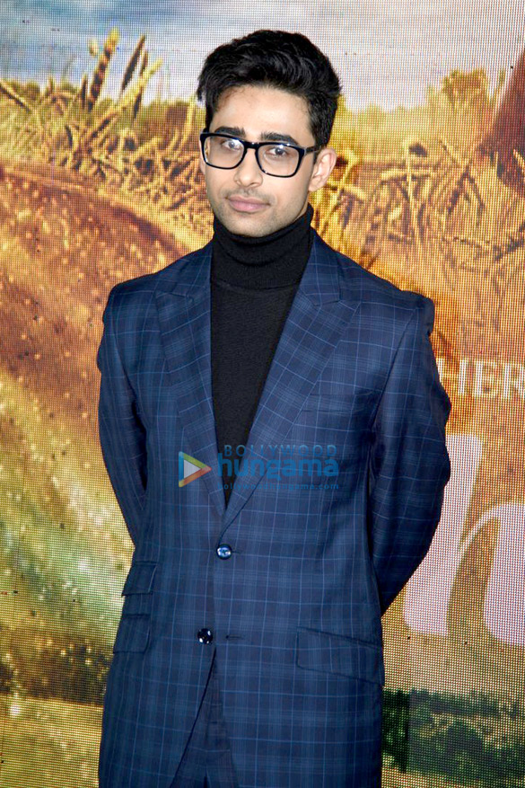 anushka sharma diljit dosanjh grace the media meet of phillauri 6