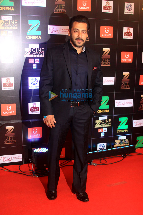 Celebs grace ‘Zee Cine Awards 2017’ Celebs grace ‘Zee Cine Awards 2017’