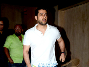 Celebs pay homage to Suniel Shetty's father at his home in Worli