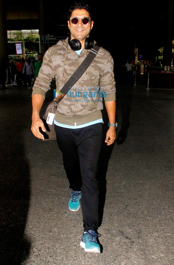 emraan hashmi farhan akhtar kalki koechlin and prachi desai snapped at the airport 2