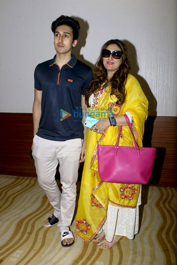 govindas family watches aagaya hero 2