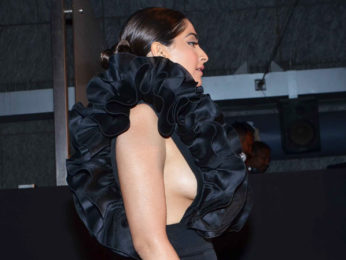 Here’s why Sonam Kapoor is not bothered about her recent peek-a-boo moment going viral Here’s why Sonam Kapoor is not bothered about her recent peek-a-boo moment going viral