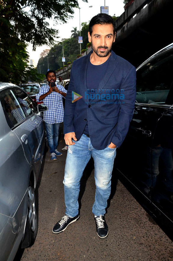 john abraham launches dr aashish contractors book the heart truth 6