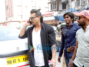 Karan Singh Grover snapped at ‘Brittos Cafe’ in Bandra