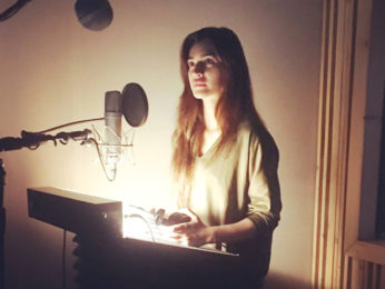 Kriti Sanon dubs for Raabta, admits she hated dubbing earlier Kriti Sanon dubs for Raabta, admits she hated dubbing earlier