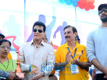 Kunal Kapoor and Jeetendra at 'Juhu Half Marathon'