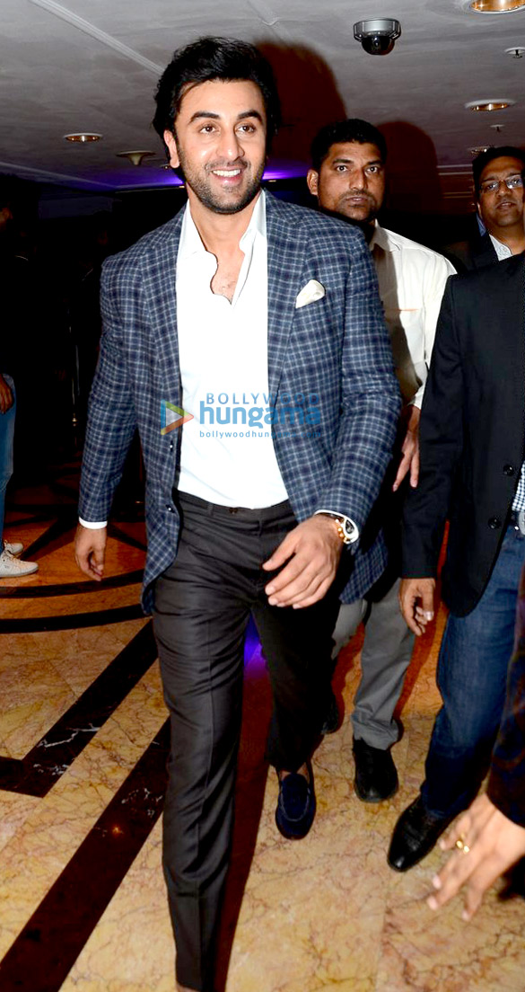 ranbir neetu at rishi kapoors book launch khullam khulla 1
