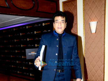 Ranbir Kapoor, Neetu Singh and many more at Rishi Kapoor's book launch 'Khullam Khulla'