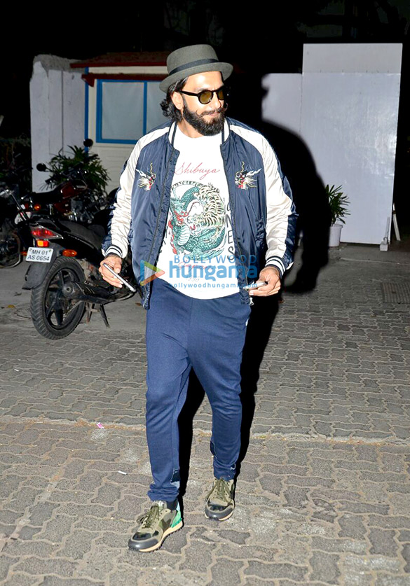 ranveer singh snapped post gym workout in bandra 4