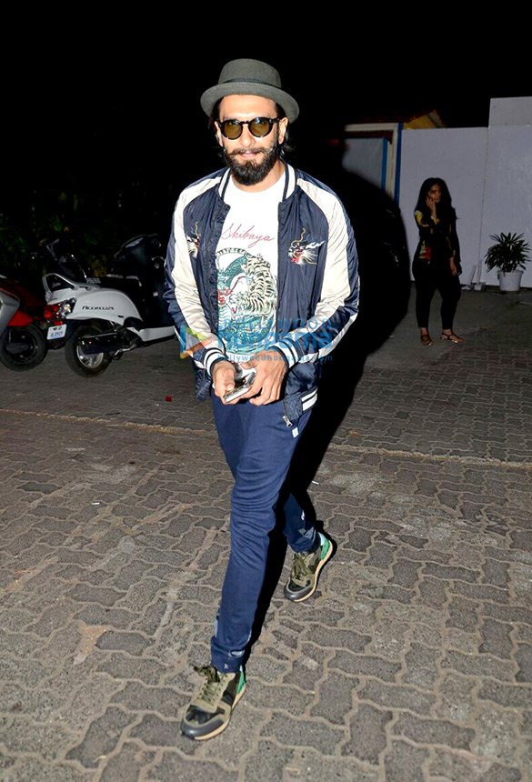 ranveer singh snapped post gym workout in bandra 5