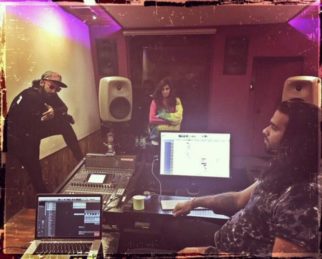Check out: Ranveer Singh’s jam session with Anushka Manchanda has made everyone curious