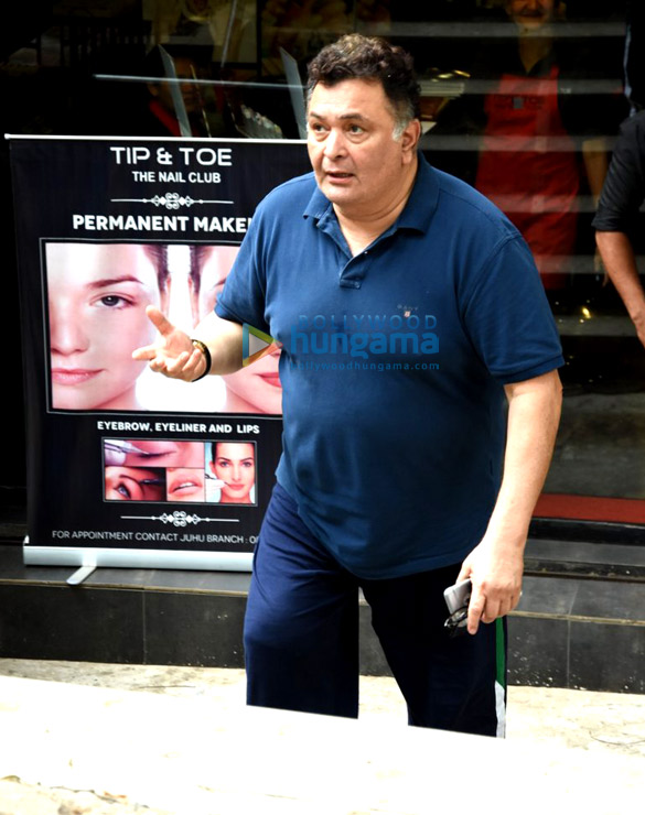 rishi kapoor snapped in bandra 3
