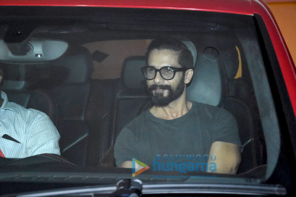 shahid kapoor gauri khan visit karan johars house to see his babies 4