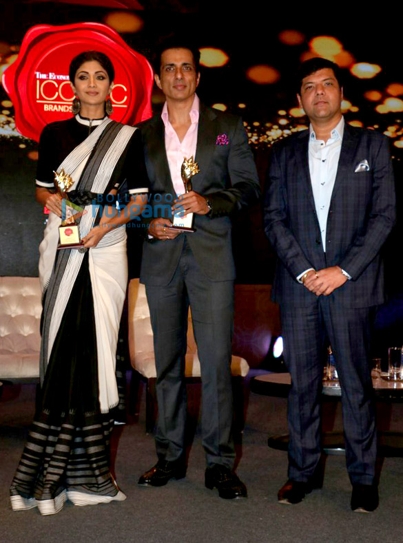 shilpa shetty and sonu sood at best iconic brands summit 5