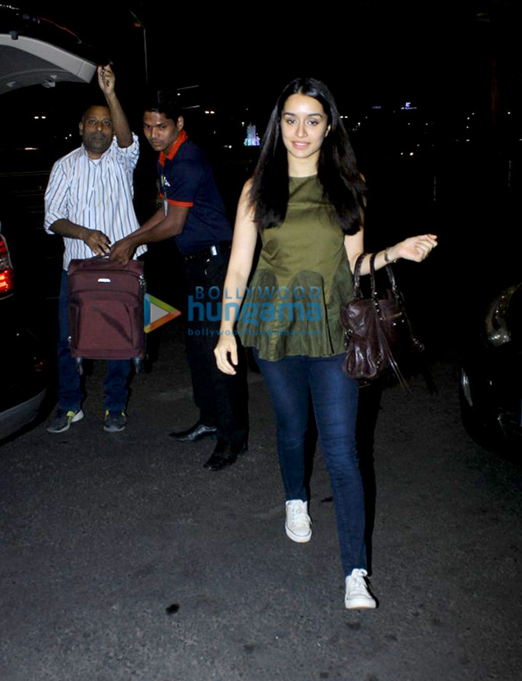 Shraddha Kapoor snapped while going to Bangkok Shraddha Kapoor snapped while going to Bangkok