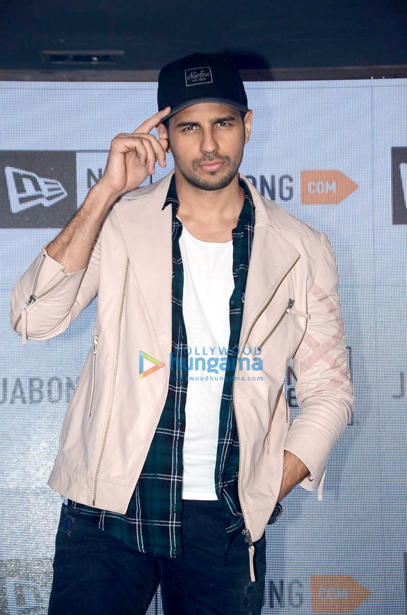 sidharth malhotra unveils jabongs new era collection 2