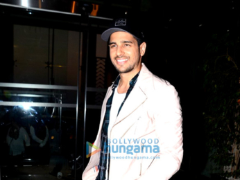 Sidharth Malhotra launches New Era Cap headwear on Jabong