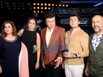 Sonakshi Sinha promotes 'Noor' on 'Indian Idol'
