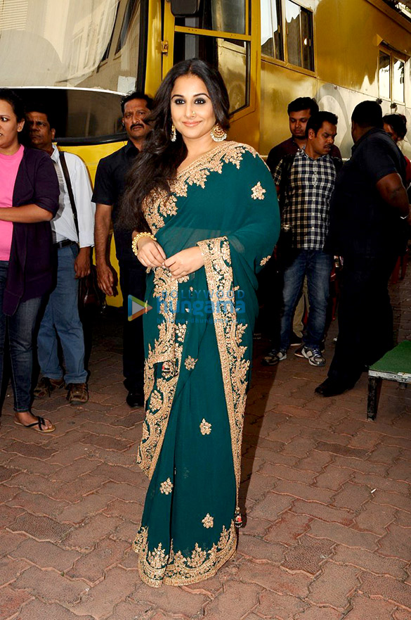 vidya balan snapped at begum jaan promotions 6