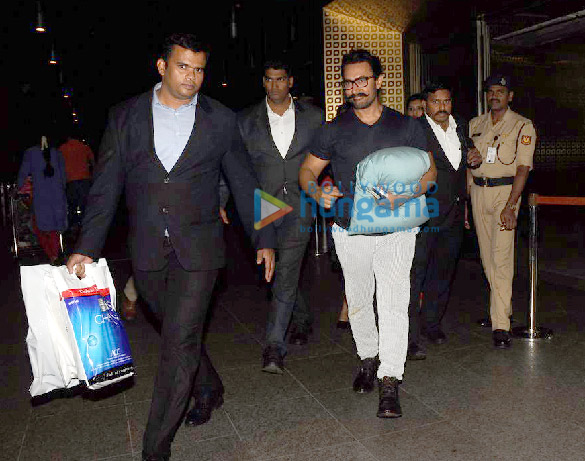 Aamir Khan and Shilpa Shetty snapped at the airport