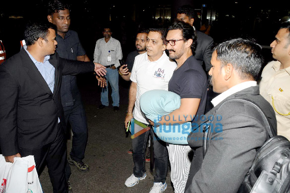 aamir khan and shilpa shetty snapped at the airport 3