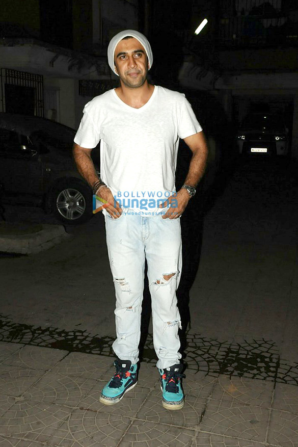 amit sadh snapped in andheri 2