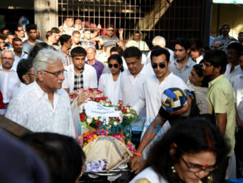 Celebrities attend the last rites of Vinod Khanna in Worli