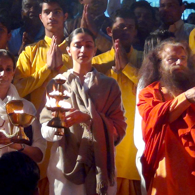 Check out: Deepika Padukone performs Ganga Aarti in Rishikesh