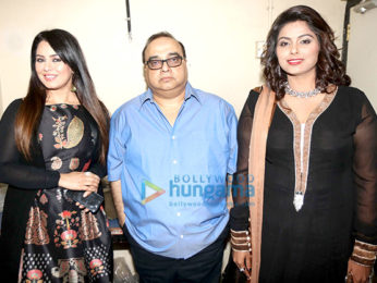 Dharmendra, Padmini Kolhapure and others grace 2nd Dr. Babasaheb Ambedkar Nobel Awards