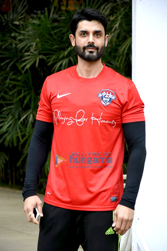 farhan akhtar and amit gaur snapped at otters club for volleyball match 2