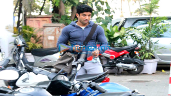 Farhan Akhtar snapped post his gym session in Bandra