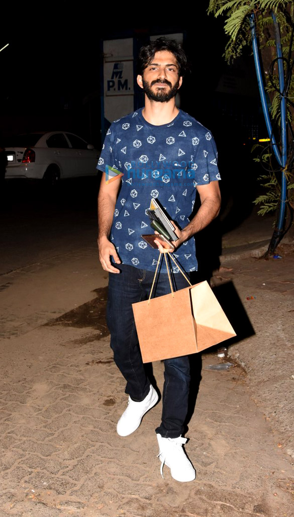 Harshvardhan Kapoor snapped post dinner at The Korner House Harshvardhan Kapoor snapped post dinner at The Korner House