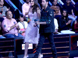 Hrithik Roshan and Sonakshi Sinha snapped on the sets of Nach Baliye
