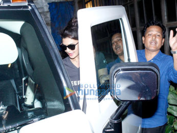 Jacqueline Fernandez snapped post dinnner at Pali Village Cafe