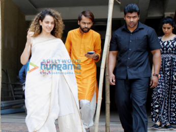 Kangna Ranaut snapped post Navratro pooja at her stylist friend Ami Patel's house