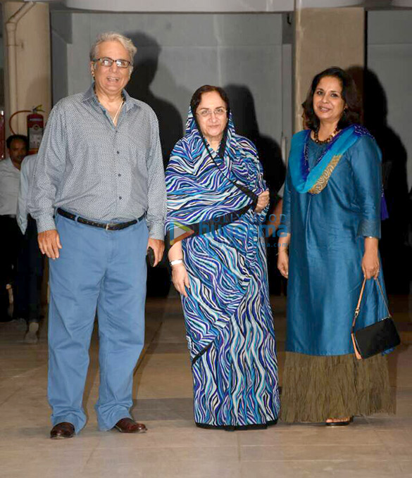 kapoor khandaan graces babitas birthday 10