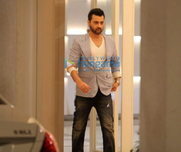 karan johar organises a bash 18