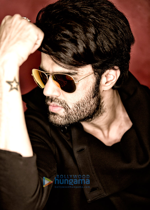 manish paul 8 2