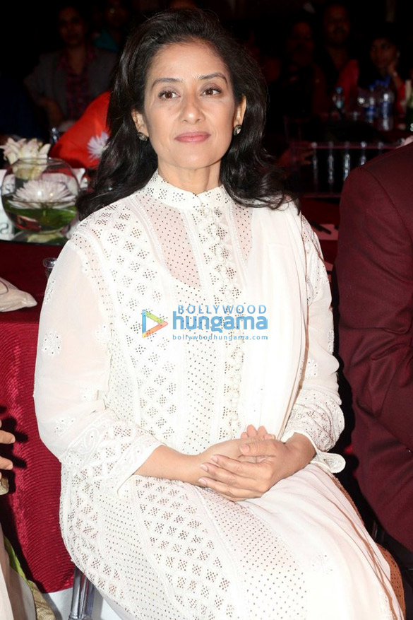 manisha koirala and priya dutt grace nargis dutt foundations event for a good cause 11