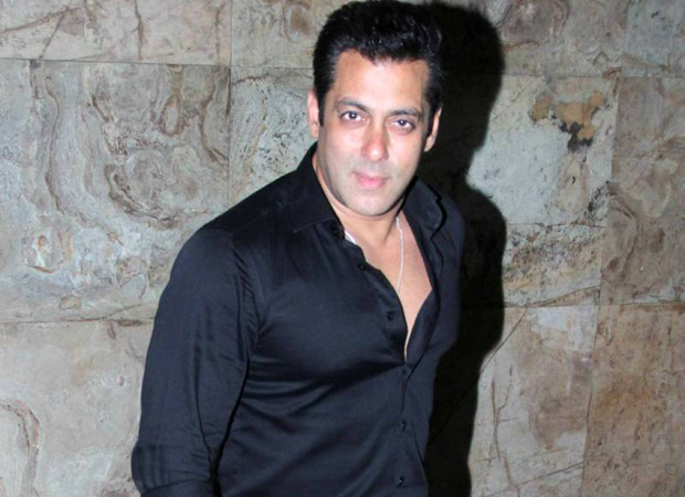 Salman Khan donated Rs. 1 lakh to a mediaperson suffering from brain haemorrhage