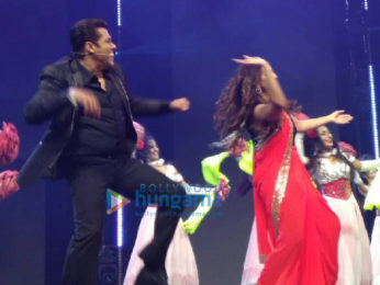 Salman Khan & team perform at Da-bangg Tour Concert in Melbourne