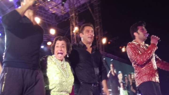 Salman Khan’s ROCKING HUNGAMA At Dabangg Tour Concert In Hong Kong