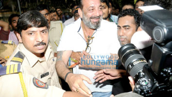 Sanjay Dutt makes a court appearance in the Shakeel Noorani case