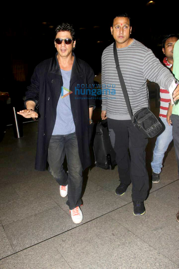 Shah Rukh Khan snapped leaving for Dubai