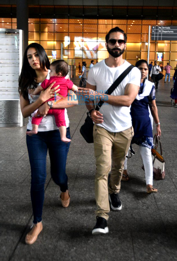 shahid kapoor mira rajput rishi kapoor neetu singh snapped at the airpor 3