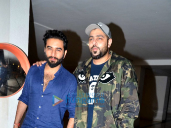 Sidharth Malhotra and other celebs visit Karan Johar's house