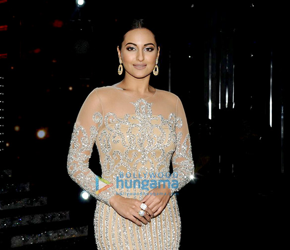 sonakshi snapped at the promotion of nach baliye 8 2