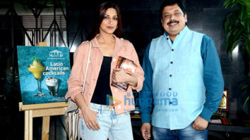 Sonali Bendre snapped post lunch with author Anand Neelakantan