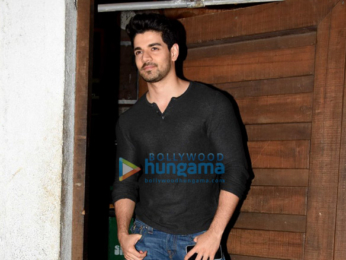 Sooraj Pancholi snapped post his dinner with friends